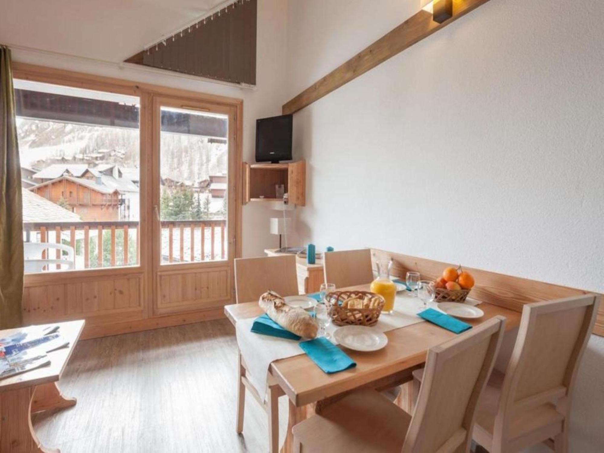 Residence & Spa Les Chalets De Solaise วาลดีแซร์ ภายนอก รูปภาพ