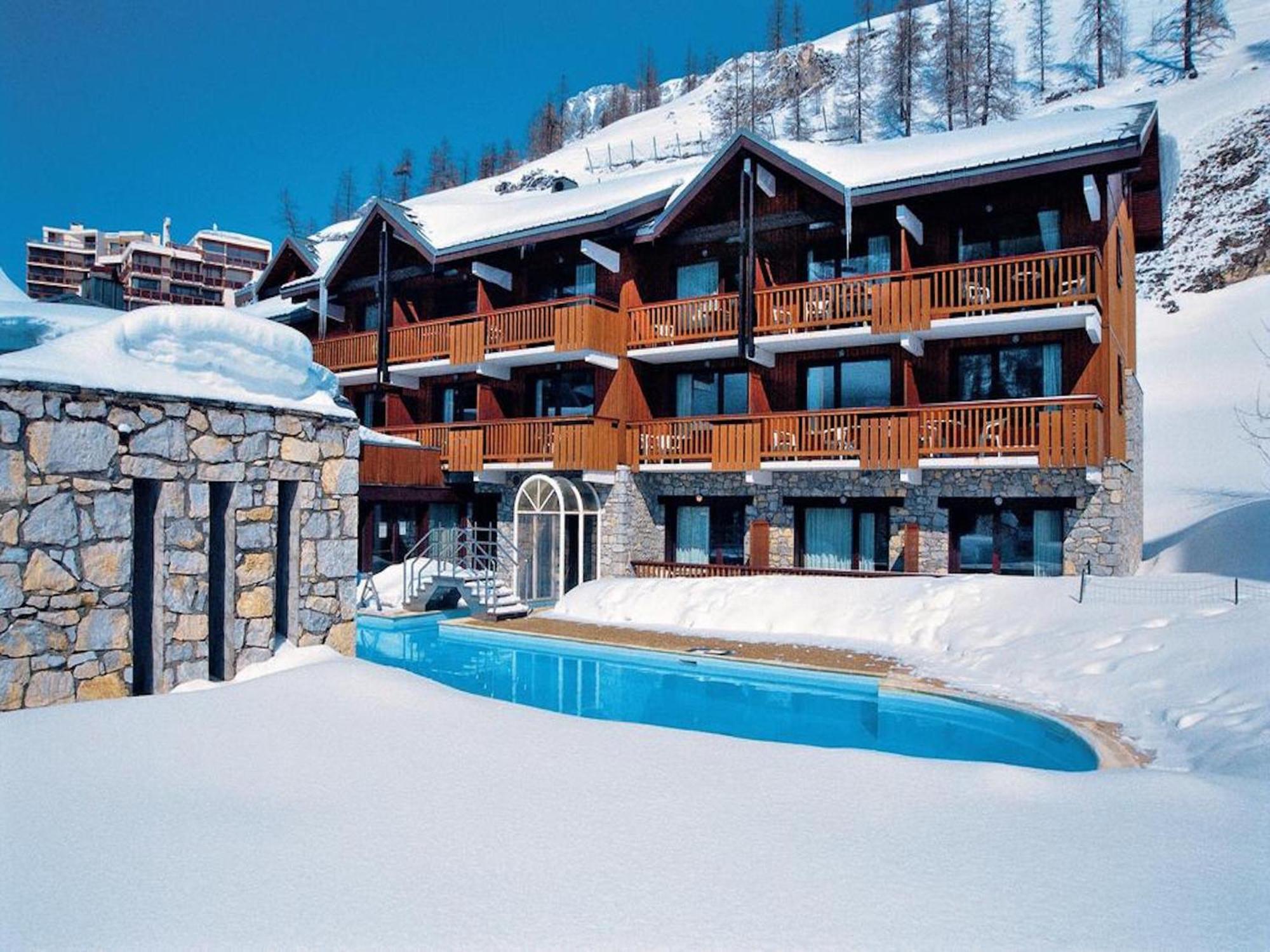 Residence & Spa Les Chalets De Solaise วาลดีแซร์ ภายนอก รูปภาพ